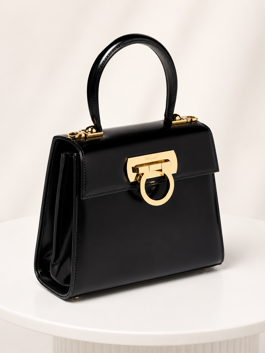 F ICONIC TOP HANDLE NEGRO