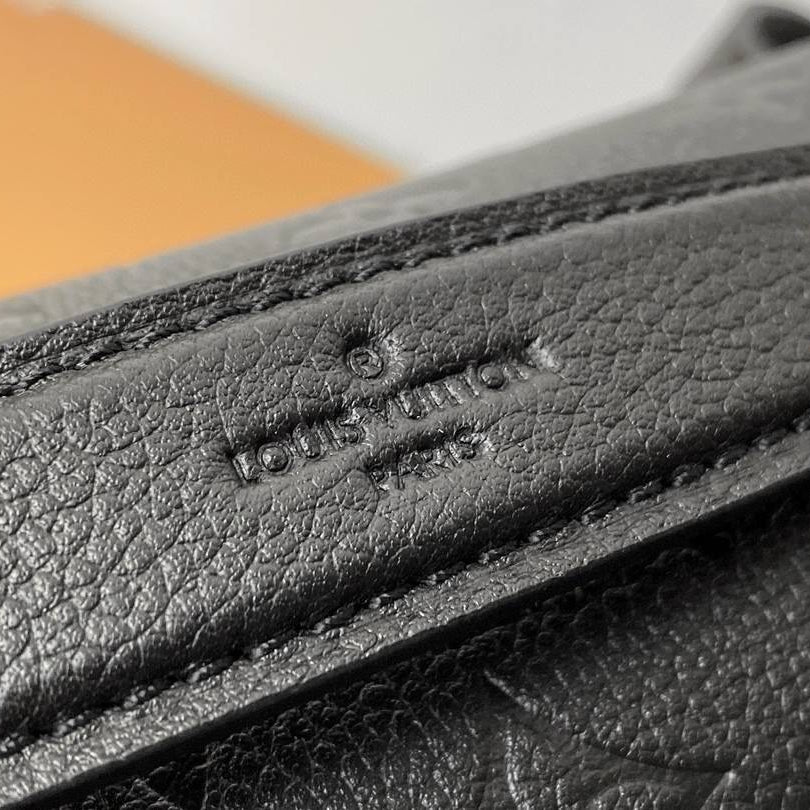 LL METISE POCHETTE EMPREINTE