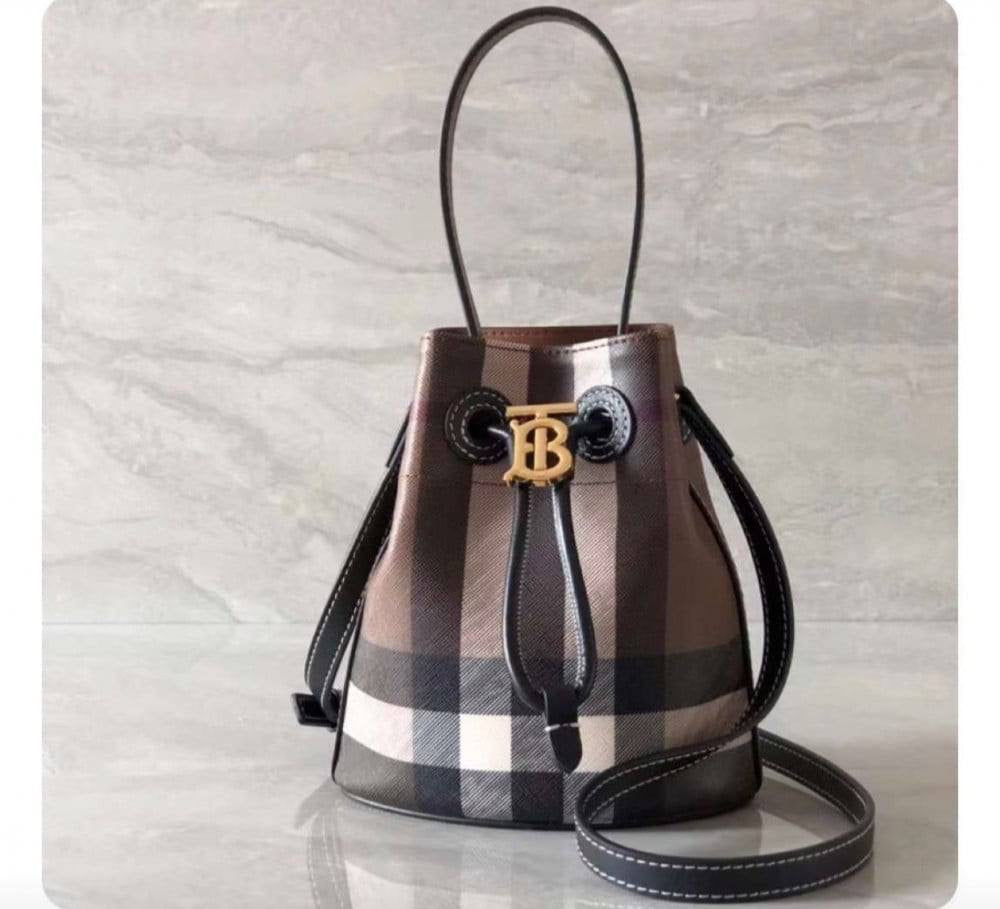 BRRY BUCKET