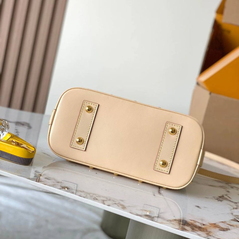 LL ALMA BB X TM BLANCA