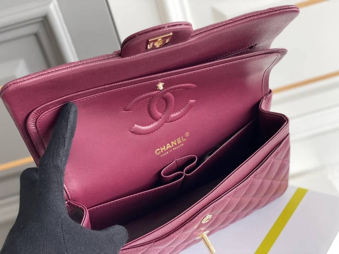 CC FLAP BAG 26 VINO CAVIAR