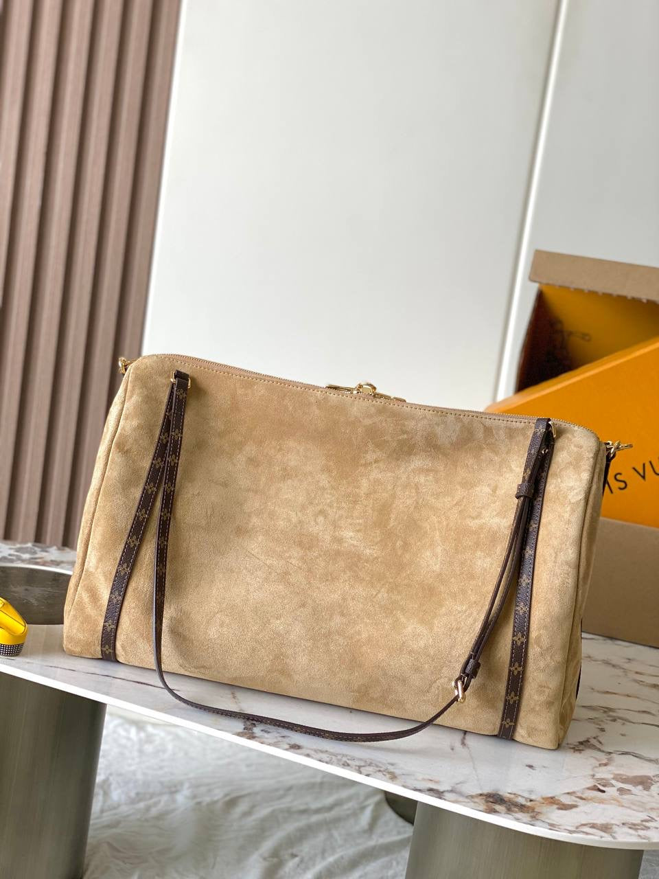 LL EXPRESS TRAVEL CAFÉ