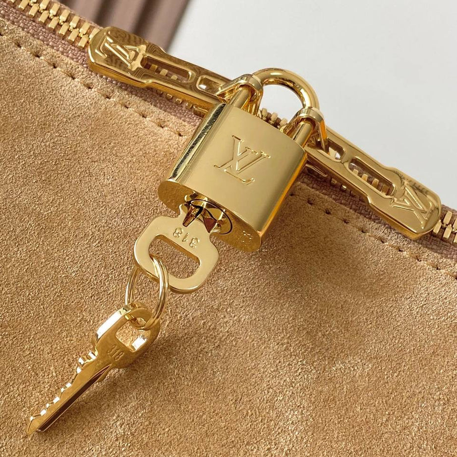 LL EXPRESS TRAVEL CAFÉ