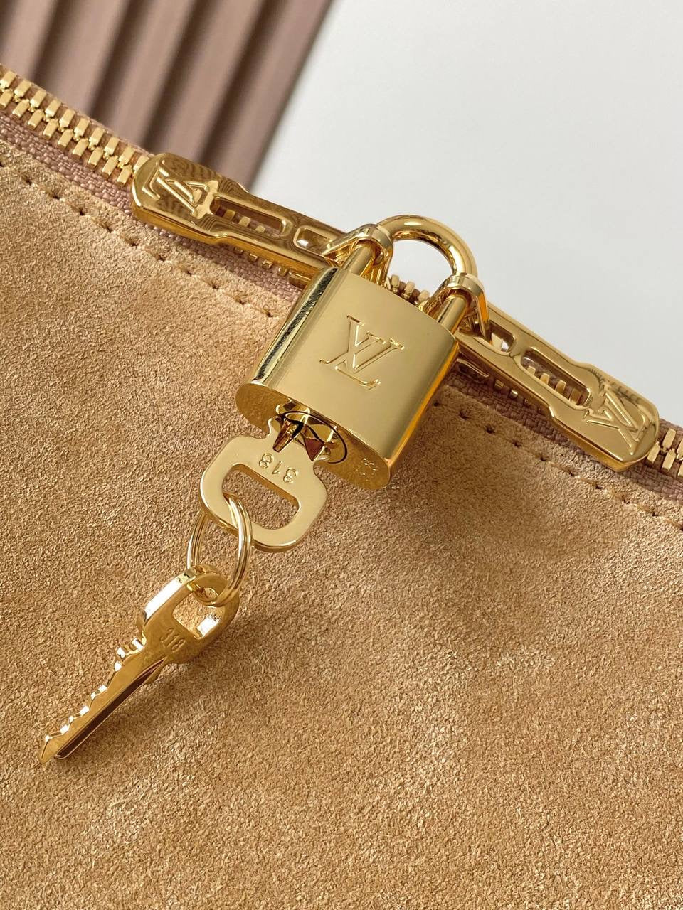 LL EXPRESS TRAVEL CAFÉ