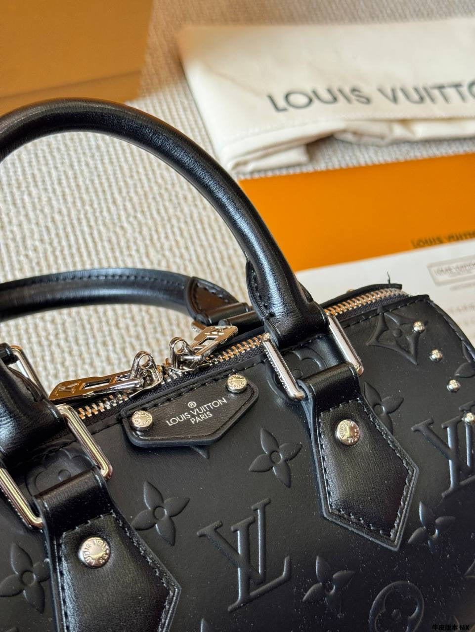 LL SPEEDY TRUNK NEGRO