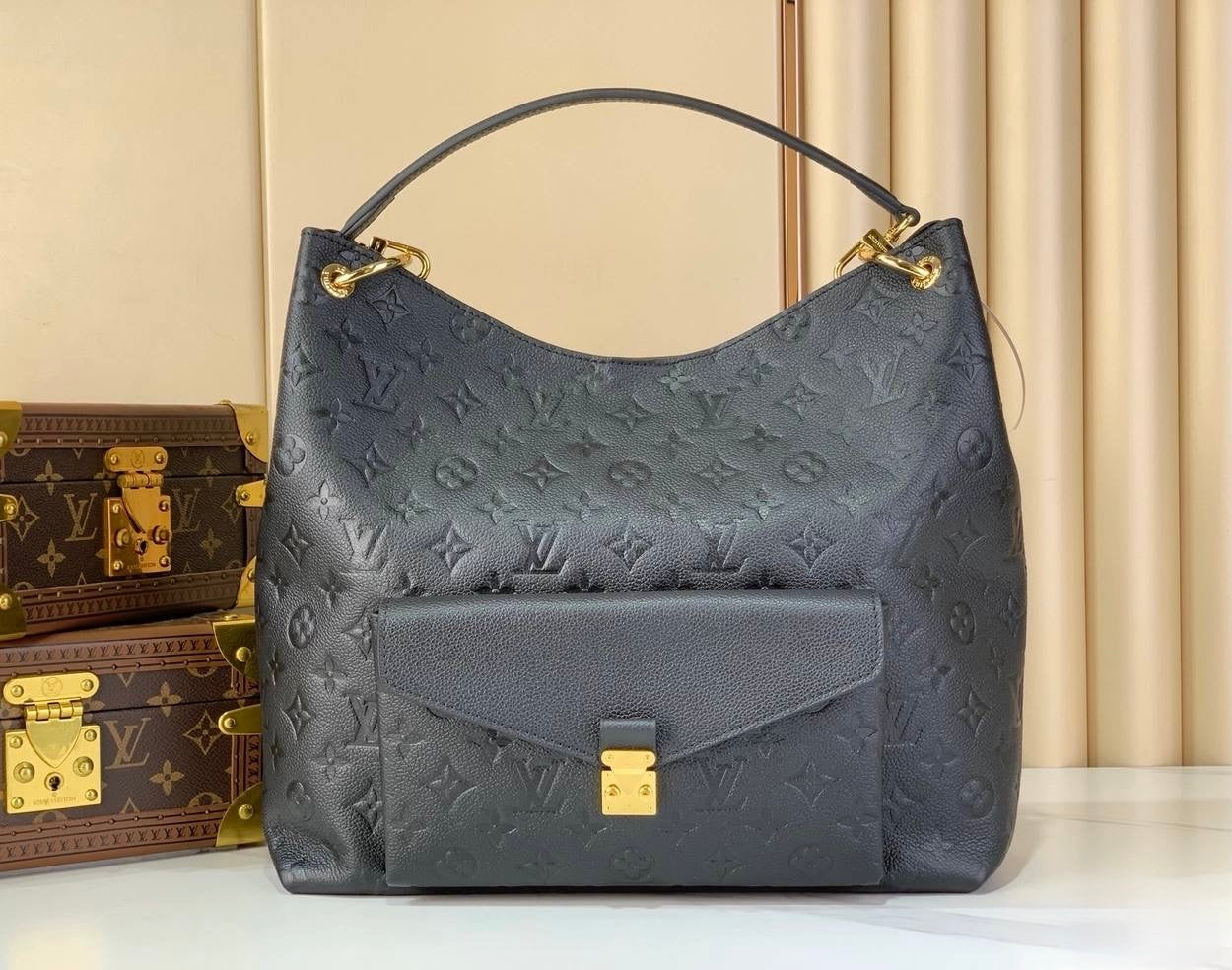 LL HOBO METIS NEGRO