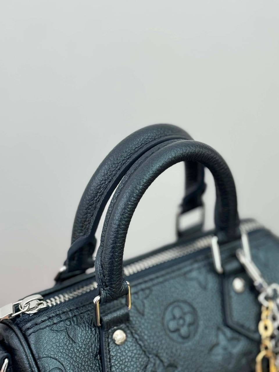 LL NANO SPEEDY NEGRO