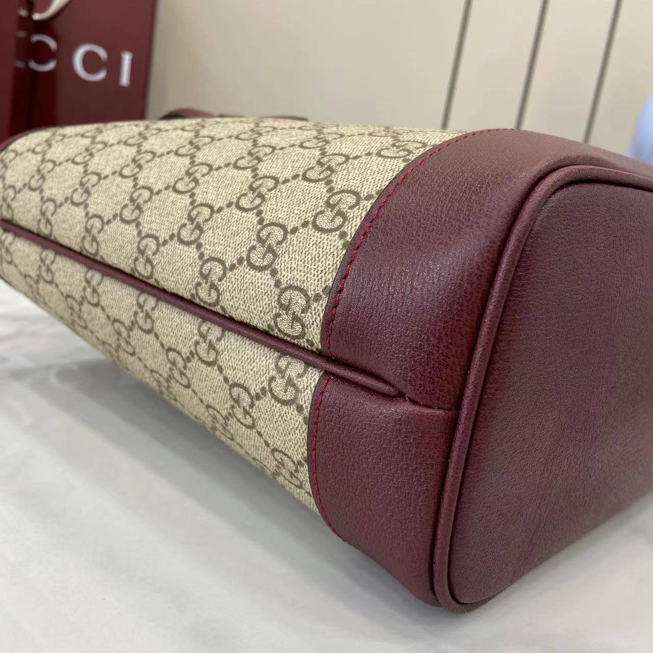 GU TOTE OPHIDIA MEDIANA