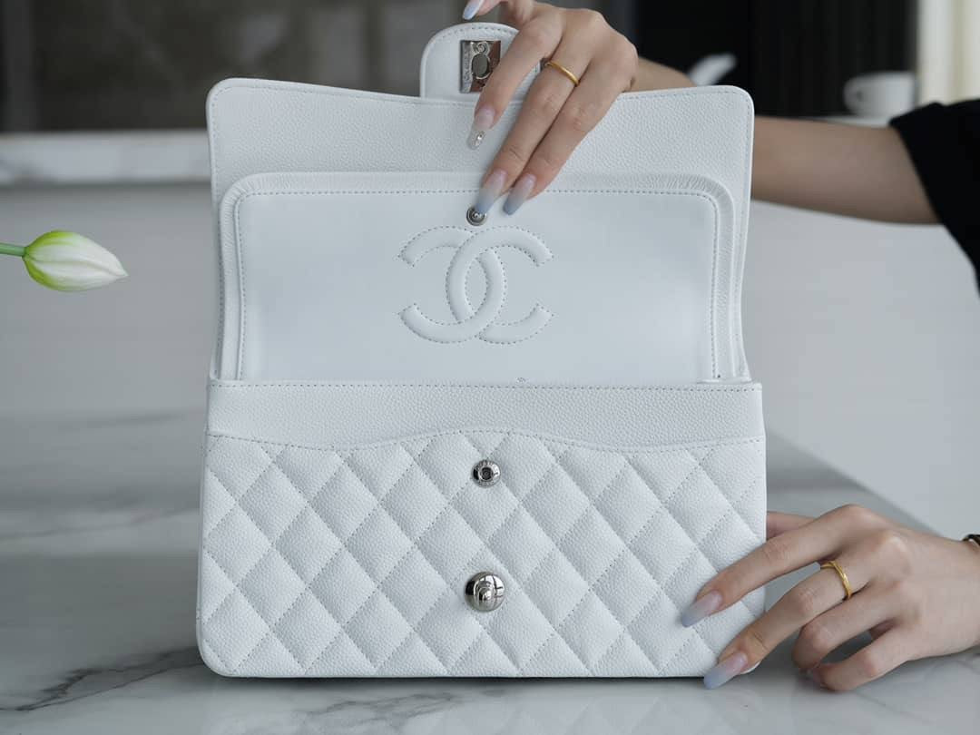 CC FLAP BAG 26 BLANCA CAVIAR