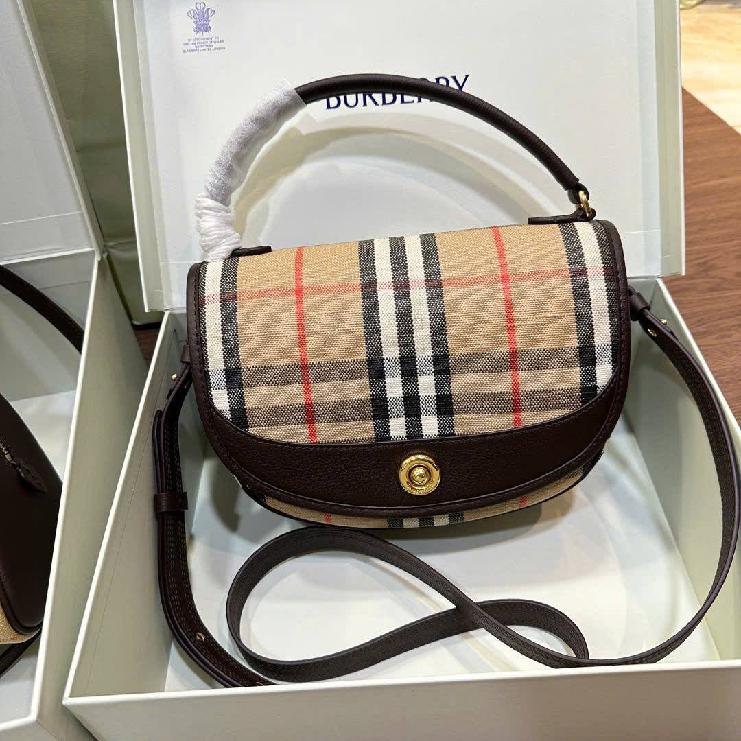 BRRY HIGHLANDS CROSSBODY