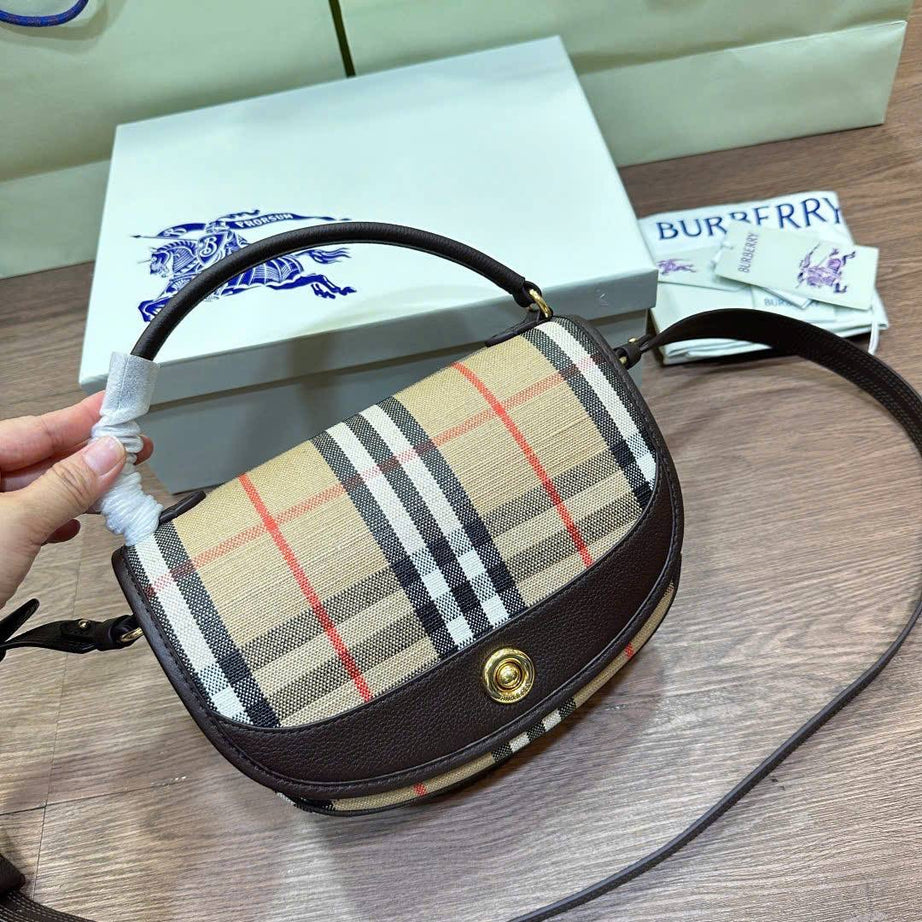 BRRY HIGHLANDS CROSSBODY