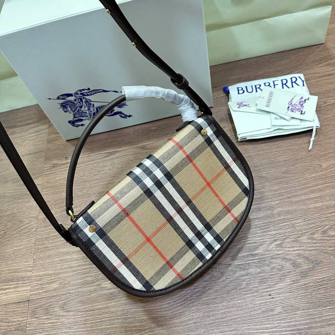 BRRY HIGHLANDS CROSSBODY
