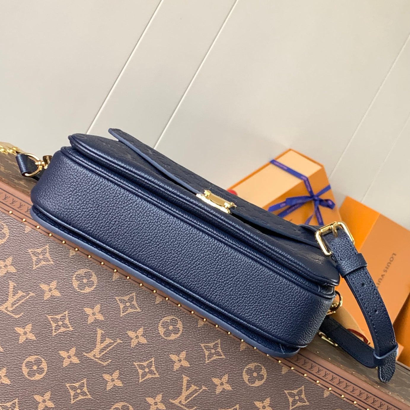 LL METIS POCHETE AZUL