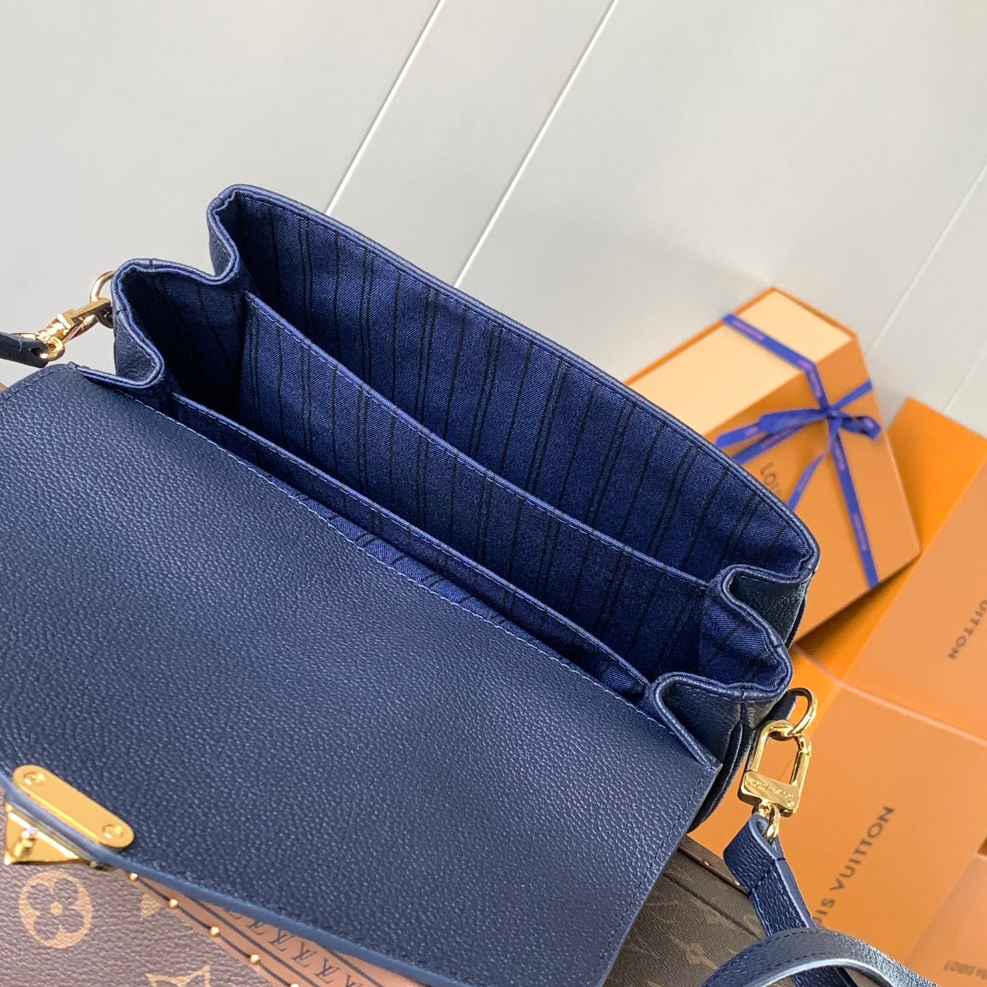 LL METIS POCHETE AZUL