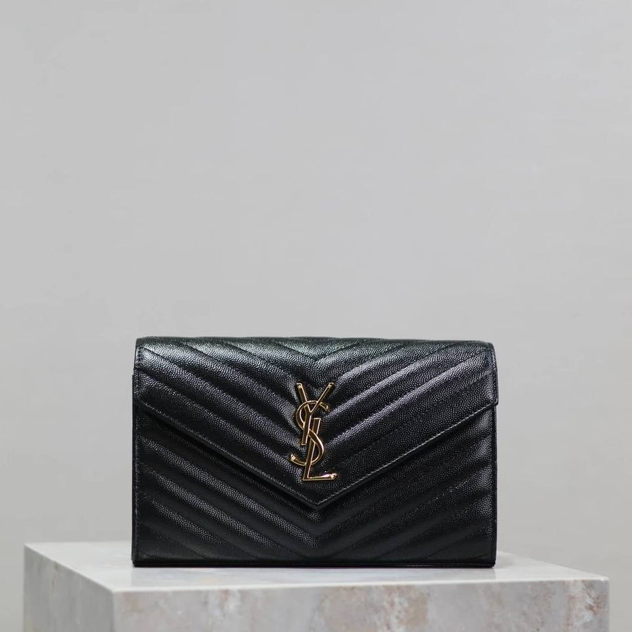 YL WOC NEGRO CON DORADO