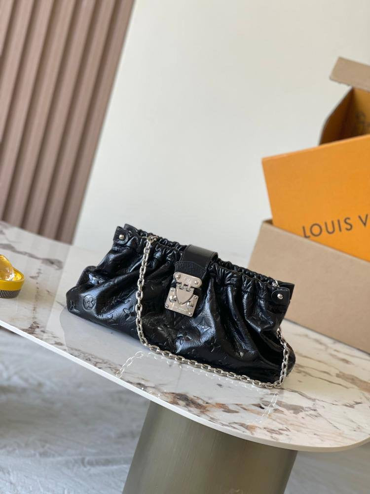 LL POCHETTE SLING PM NEGRO