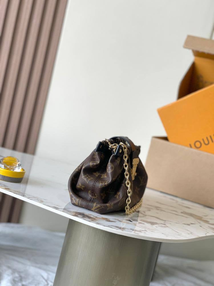 LL POCHETTE SLING PM CAFE