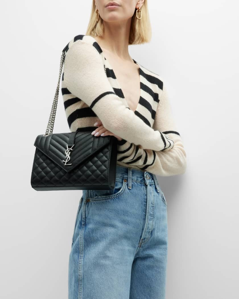 YL ENVELOPE NEGRO CON PLATA