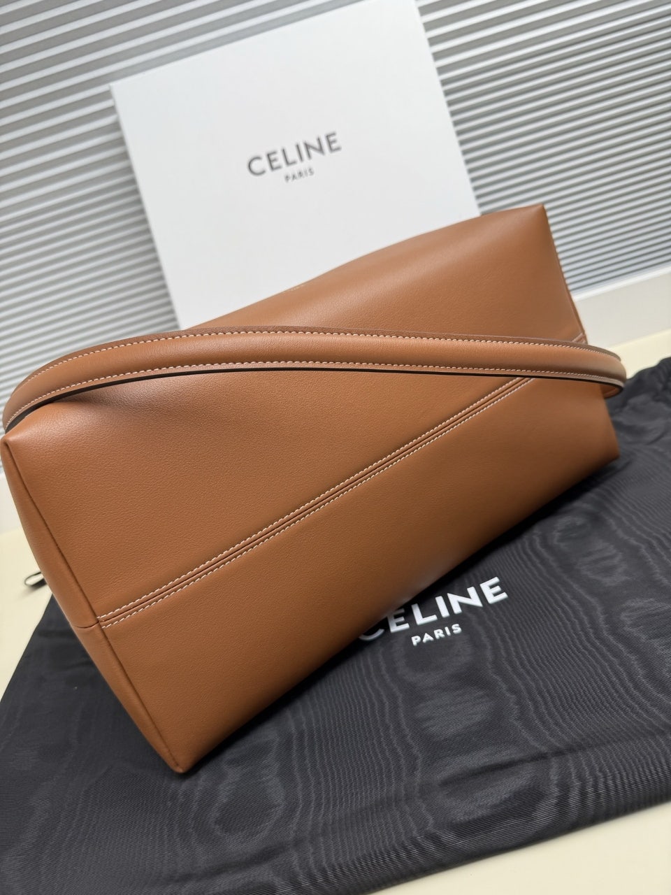 CL DOCTORS POUCH CAFE