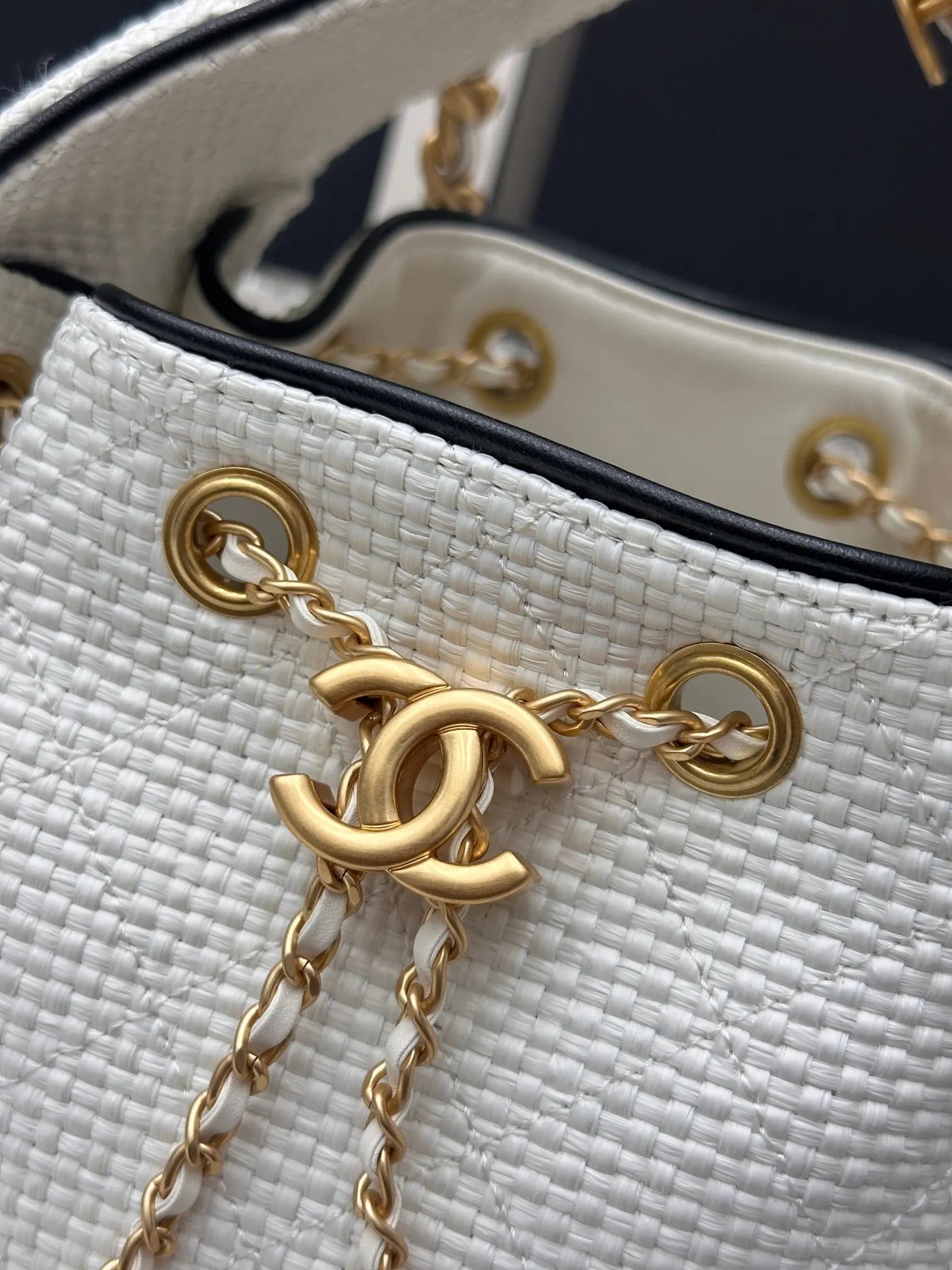 CC 25 PEQUEÑO BLANCA RAFFIA