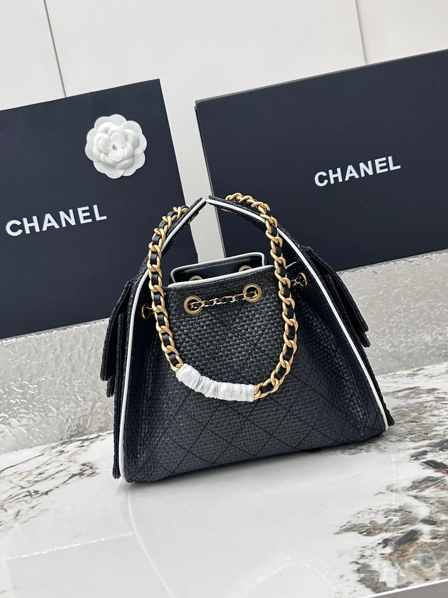 CC 25 PEQUEÑO RAFFIA NEGRO