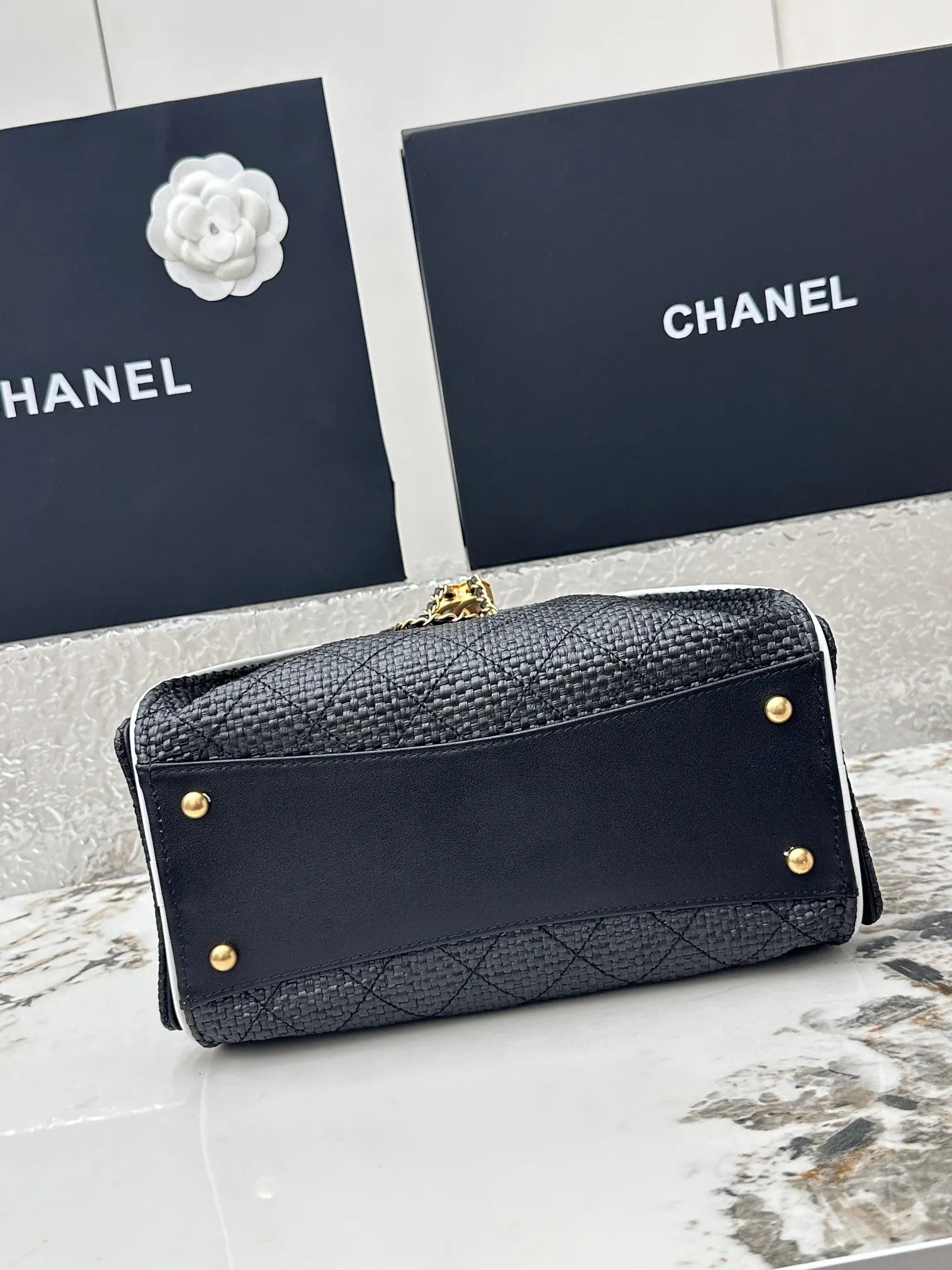 CC 25 PEQUEÑO RAFFIA NEGRO