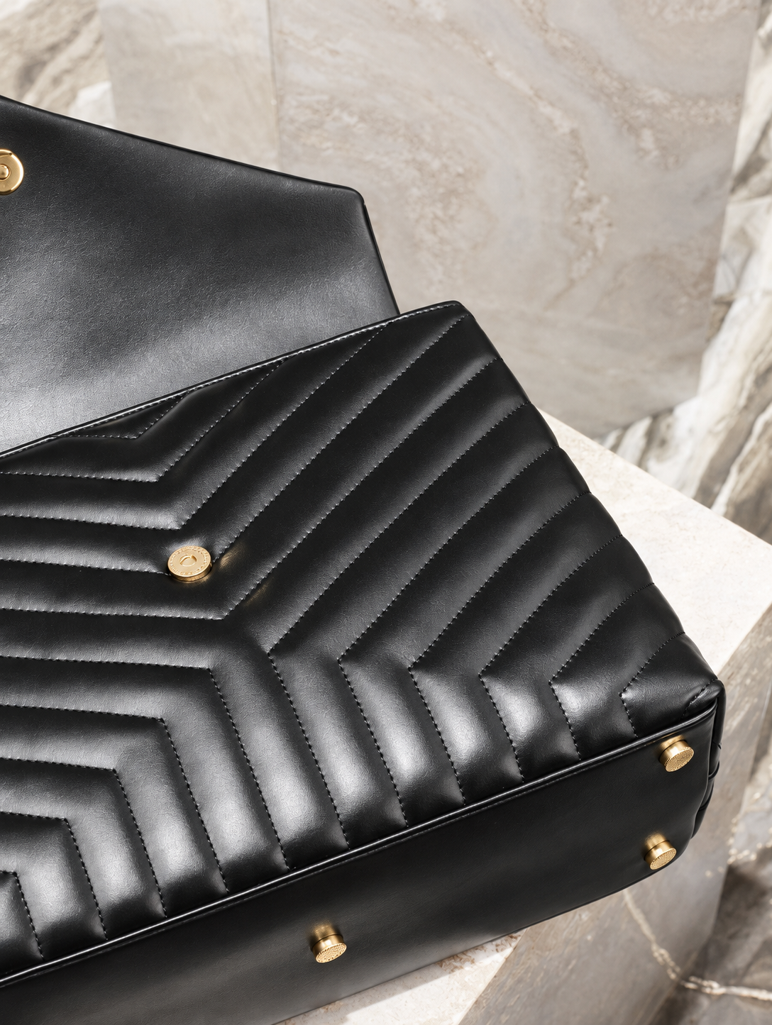 YL LOU LOU MEDIUM | NEGRO