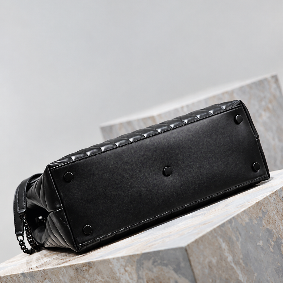 YL LOU LOU MEDIUM | NEGRO TOTAL