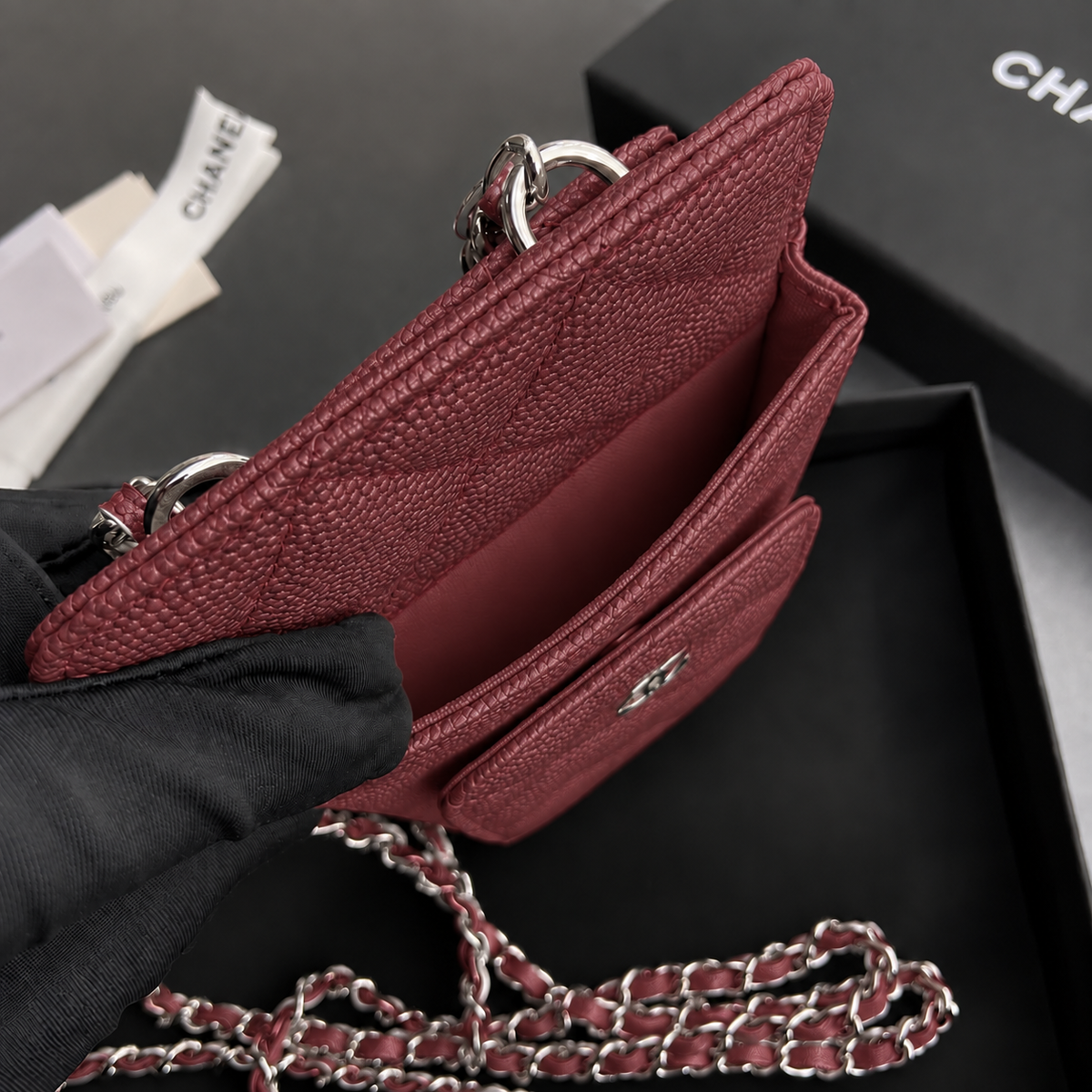 CC CROSSBODY FUNDA BORGOÑA CON PLATA