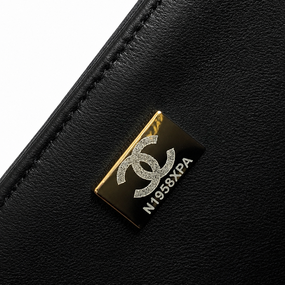 CC CLASSIC FLAP NEGRO