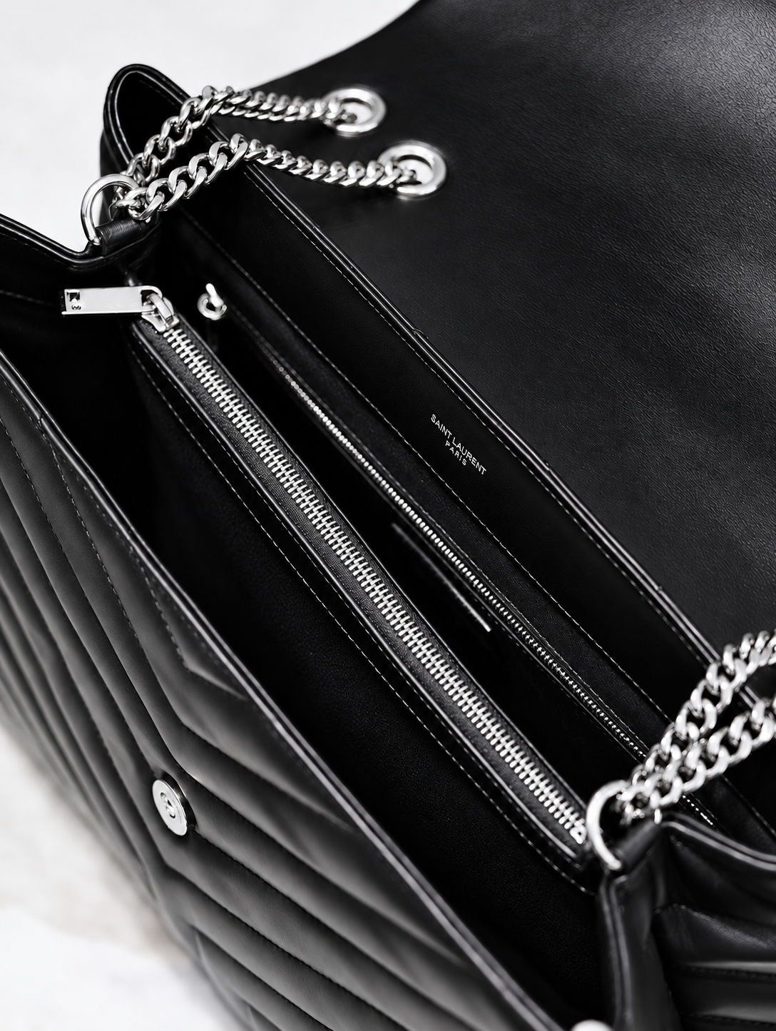 YL LOU LOU MEDIUM | NEGRO CON PLATA