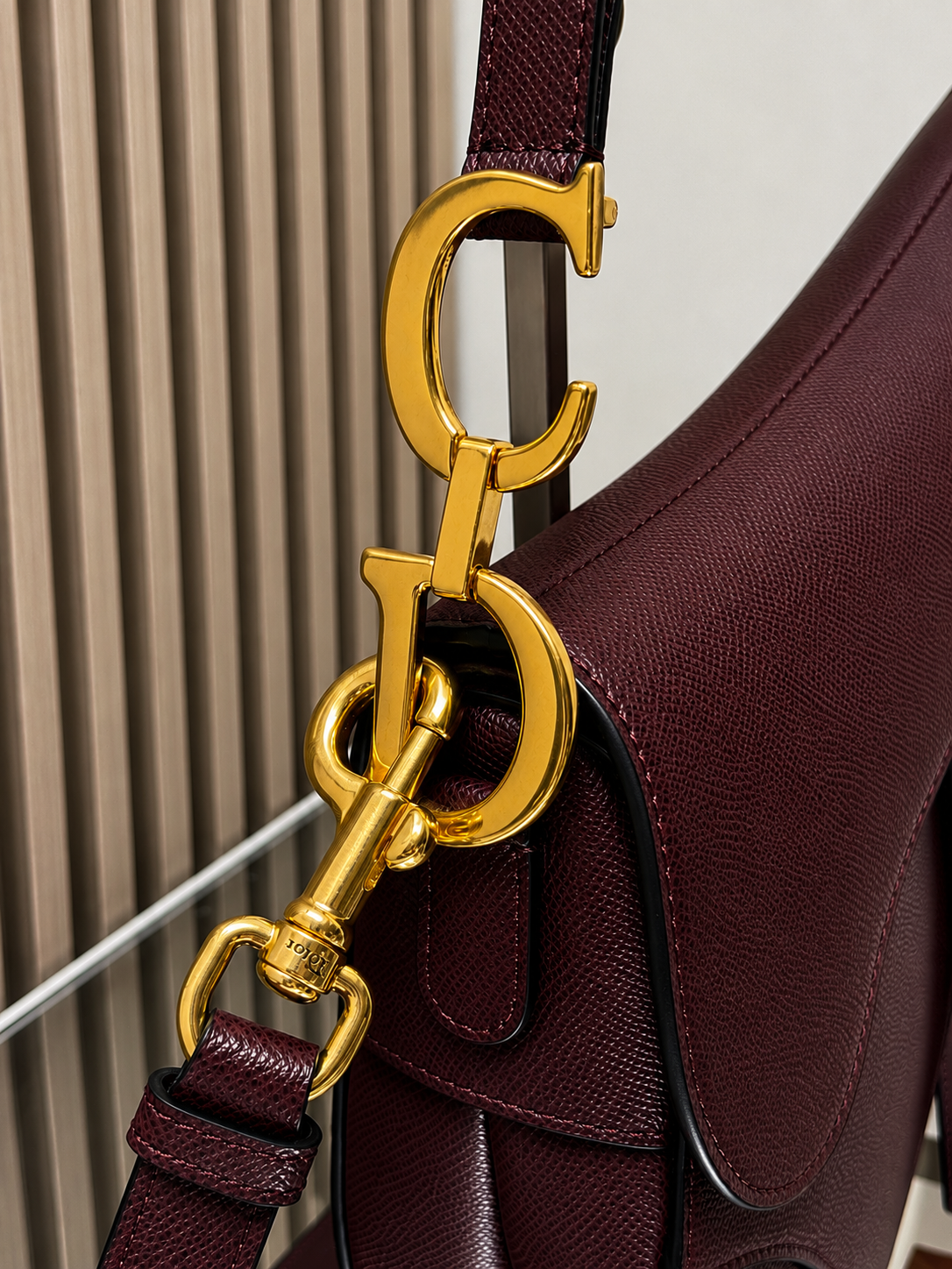 DR SADDLE VINO