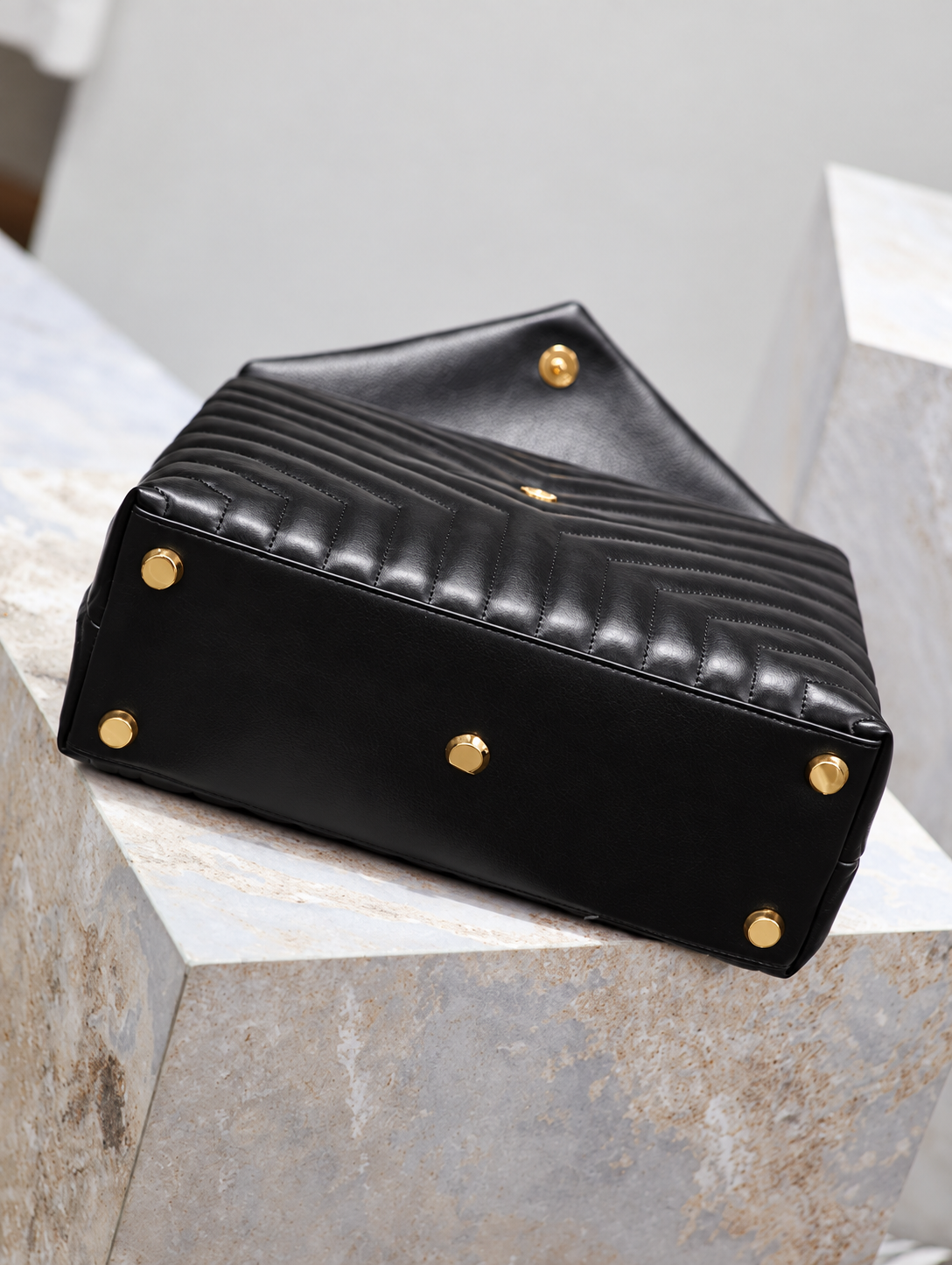 YL LOU LOU MEDIUM | NEGRO