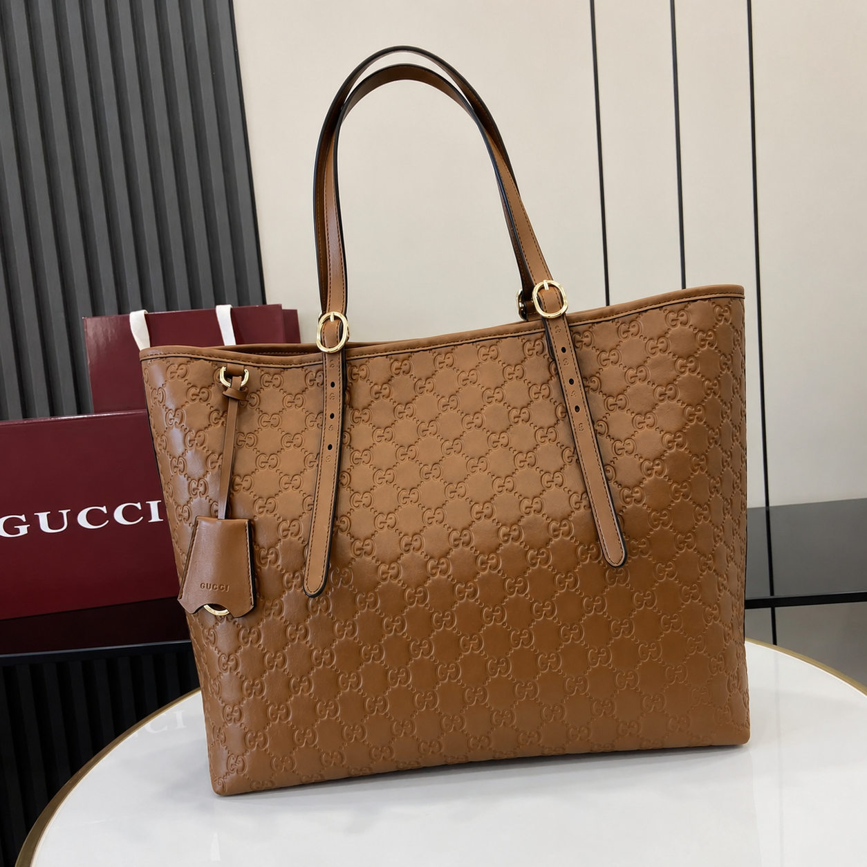 GU EMBLEM LARGE TOTE CAFE