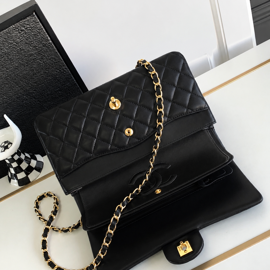 CC CLASSIC FLAP NEGRO