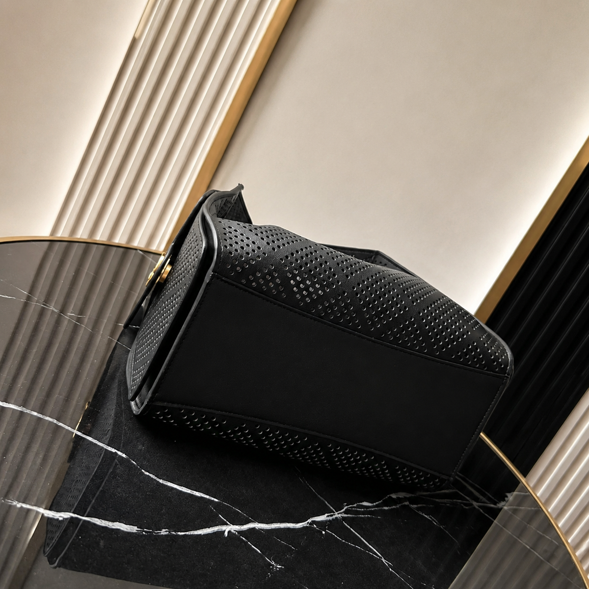 CC 25 HOBO | NEGRO