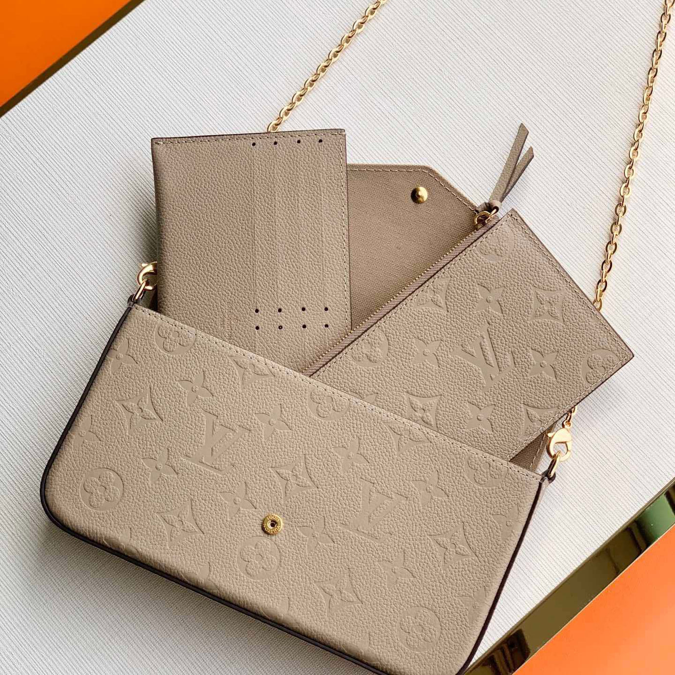 LL POCHETTE FELICE.
