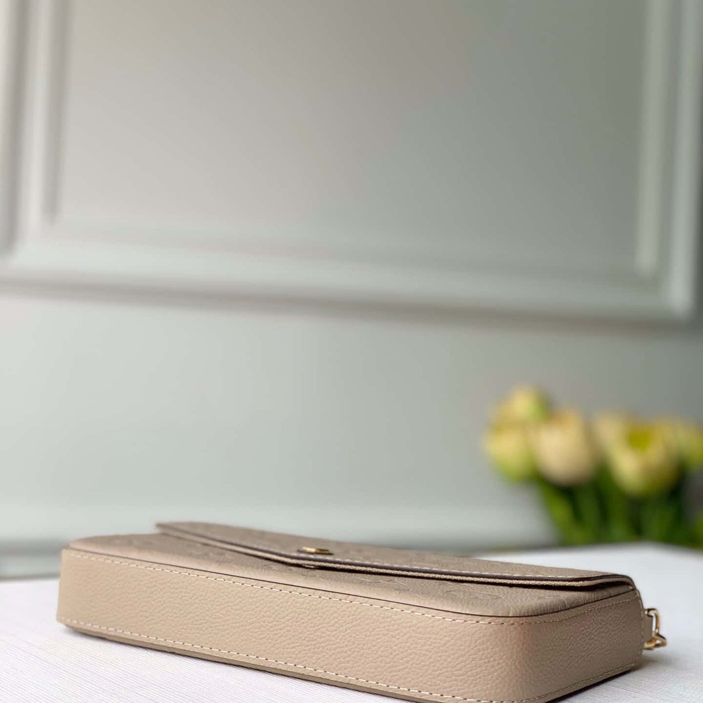 LL POCHETTE FELICE.
