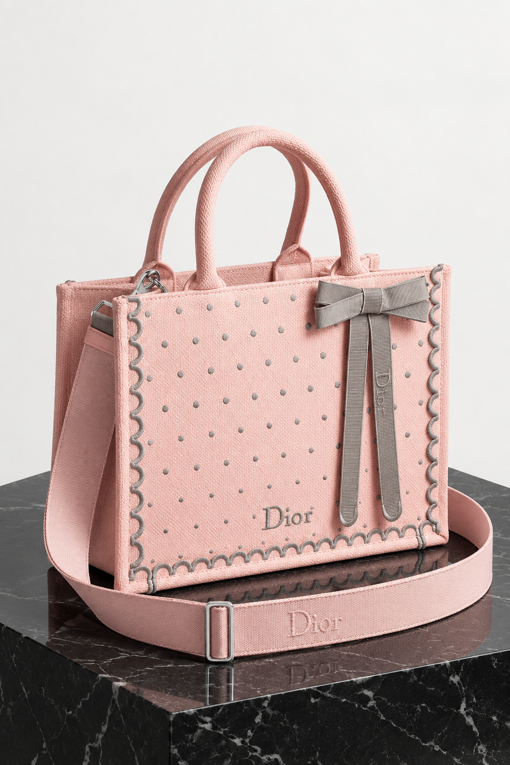 CD BOOK TOTE | ROSA