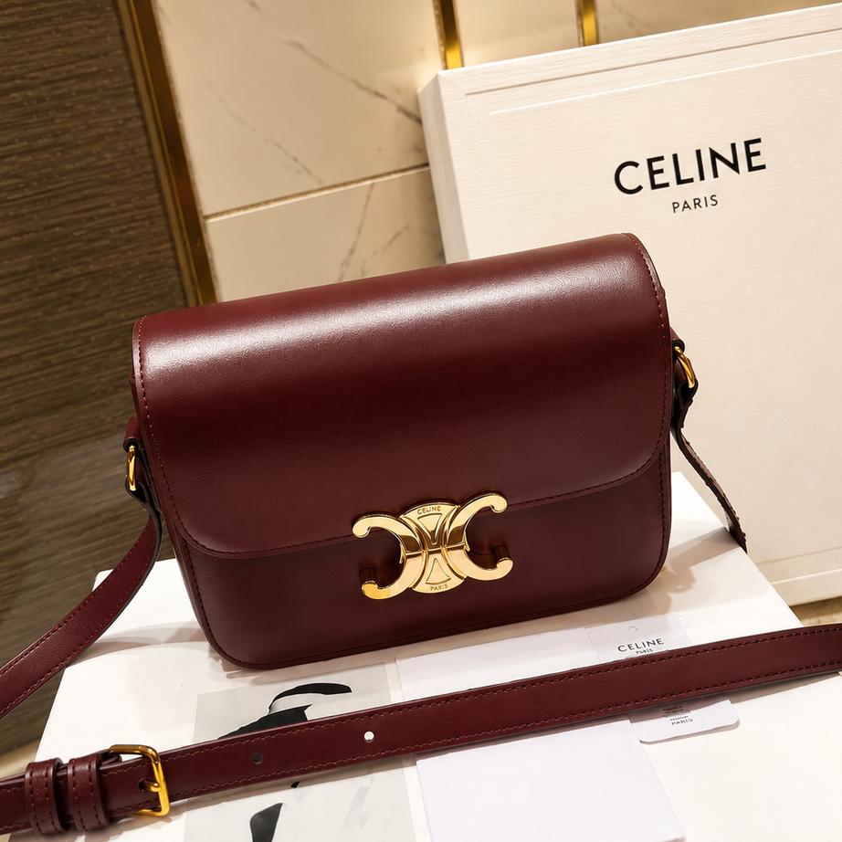CL TRIOMPHE VINO