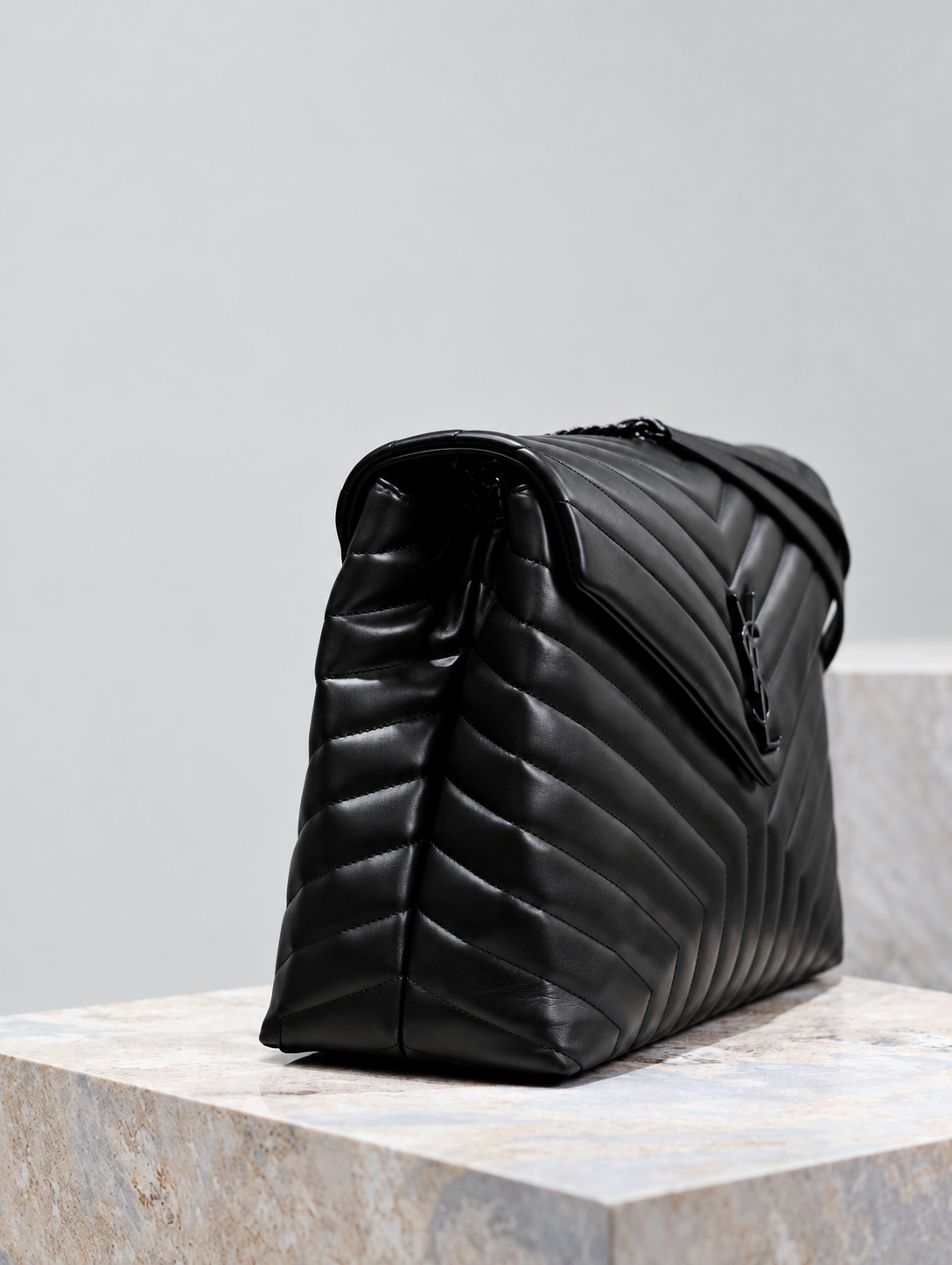 YL LOU LOU MEDIUM | NEGRO TOTAL