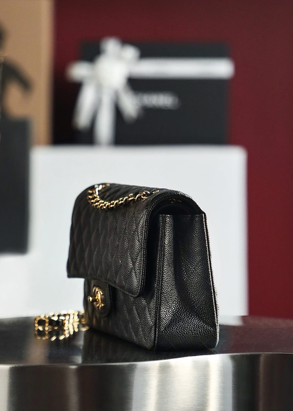 CC CLASSIC 26 FLAP CAVIAR | NEGRO HQ