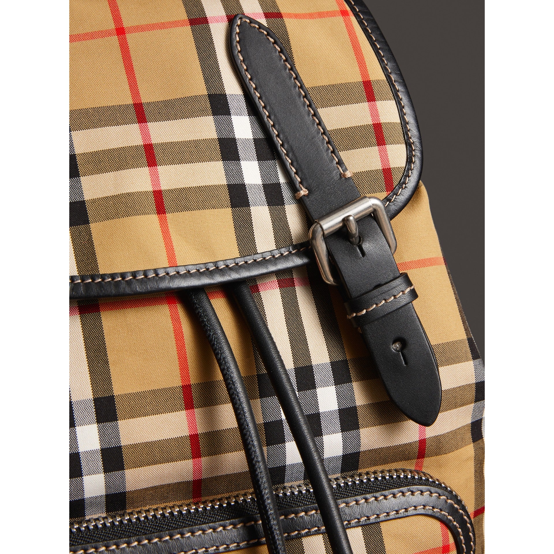 BR BACK PACK CUADROS