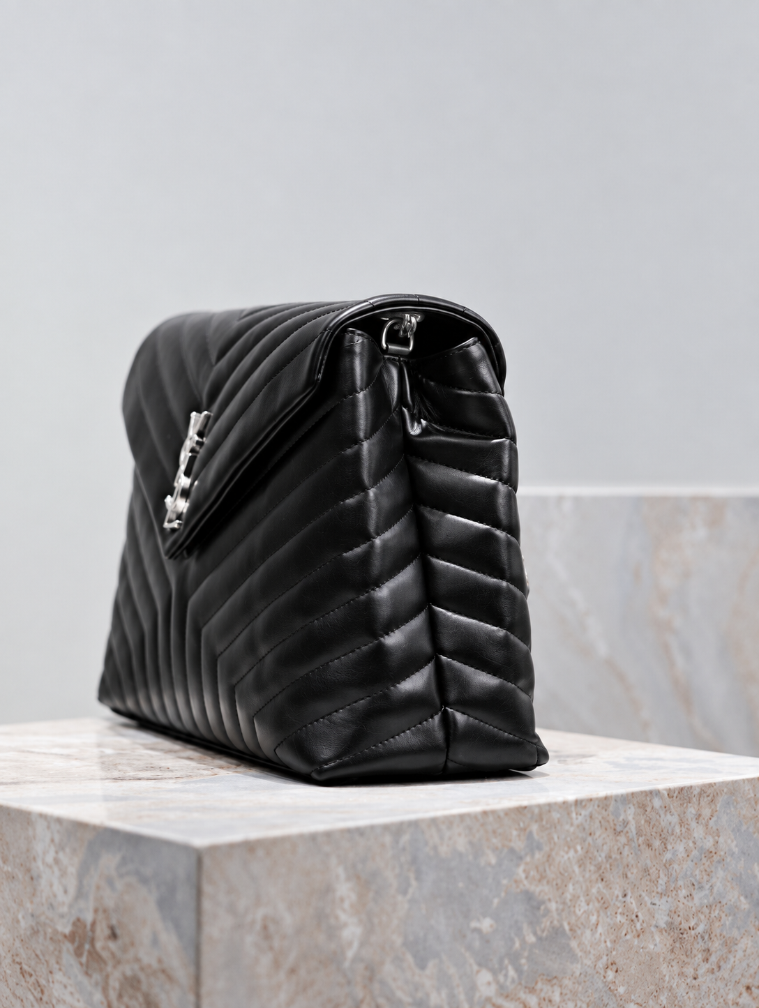 YL LOU LOU MEDIUM | NEGRO CON PLATA