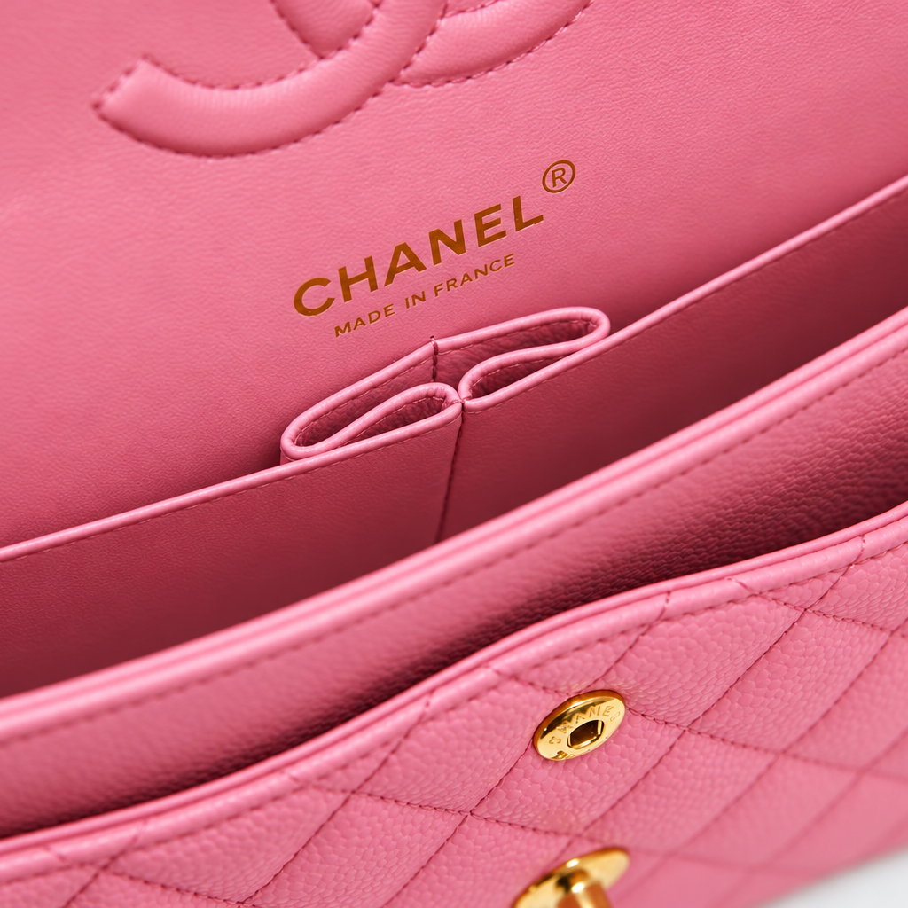 CC CLASSIC 26 FLAP CAVIAR | ROSA HQ