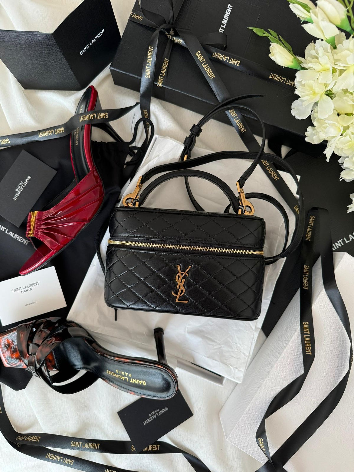 YL GABY VANITY