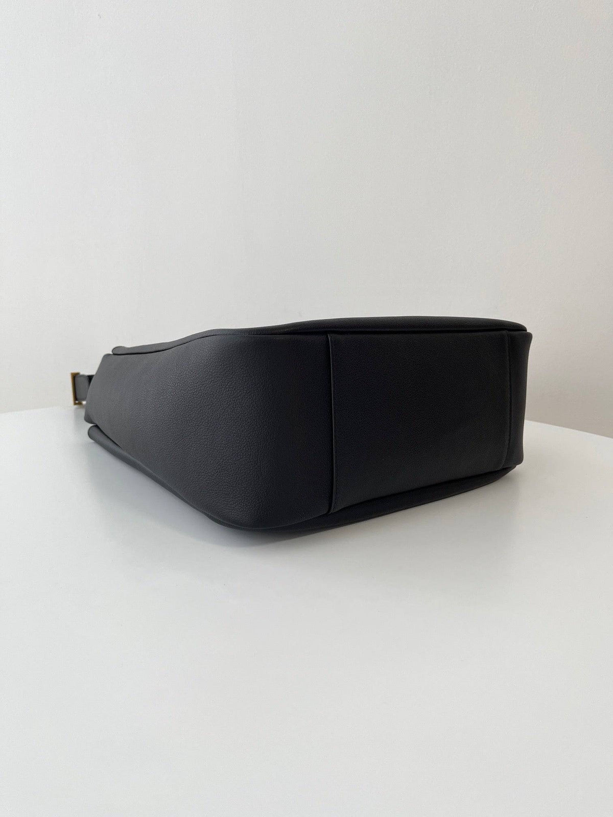 YL LE 5 A 7 LARGE NEGRO