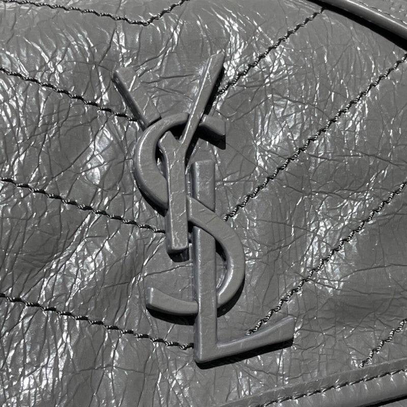 YL NIKI GRIS OBSCURO