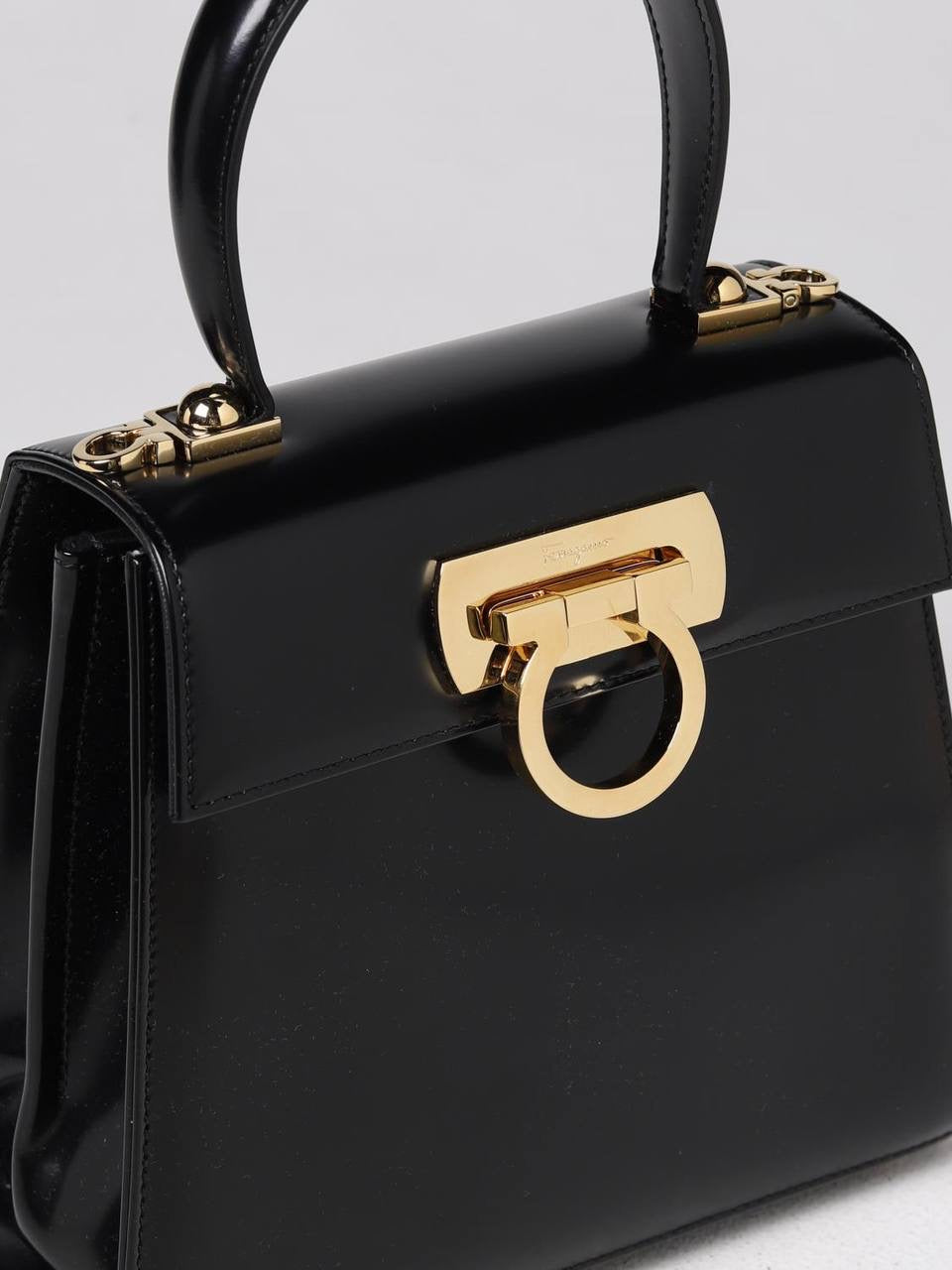 F ICONIC TOP HANDLE NEGRO