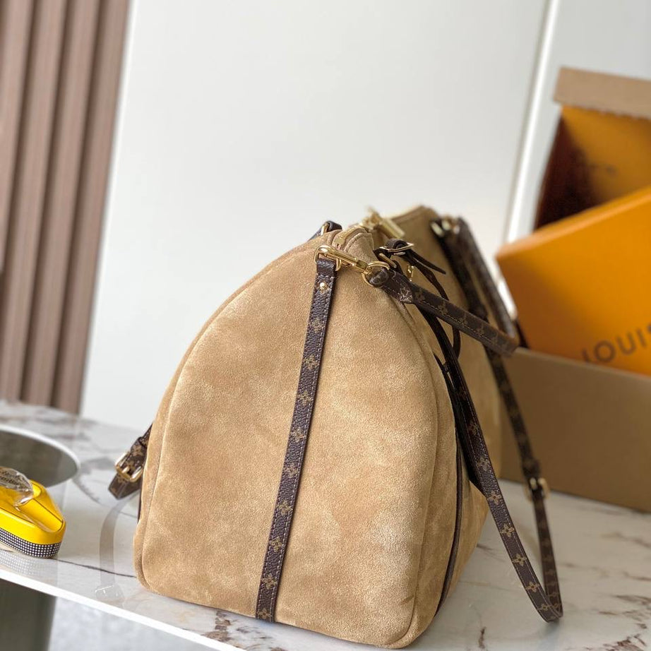 LL EXPRESS TRAVEL CAFÉ